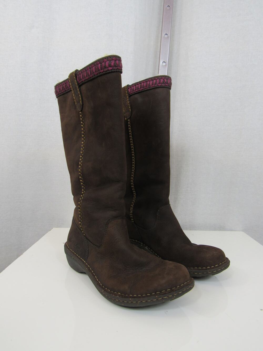 UGG Australia Women's US 8 Brown Suede Leather Sheepskin Lined Winter Boots